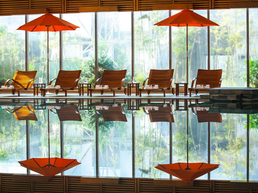 Renaissance Wuhan Hotel Exterior foto