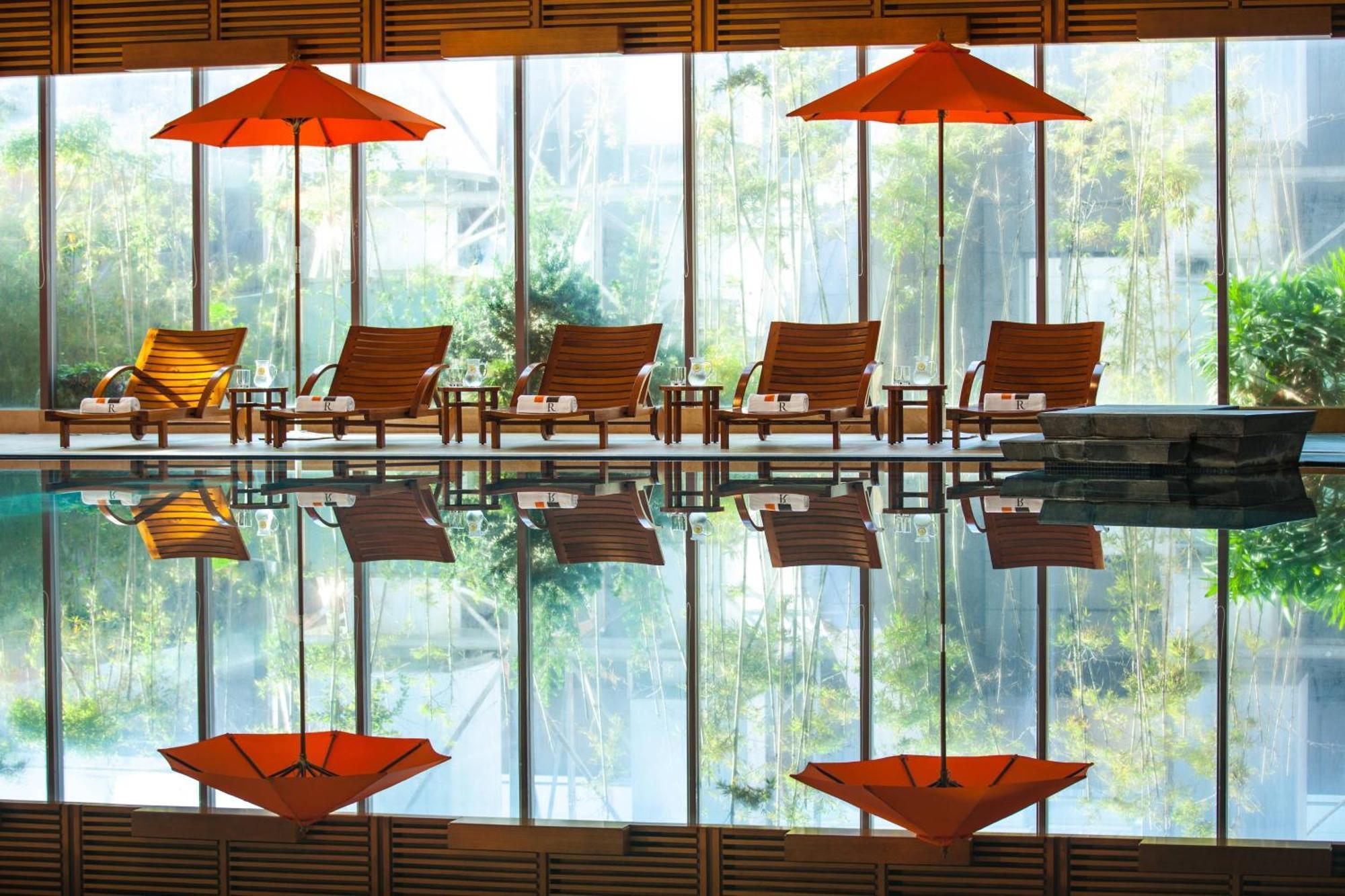 Renaissance Wuhan Hotel Exterior foto